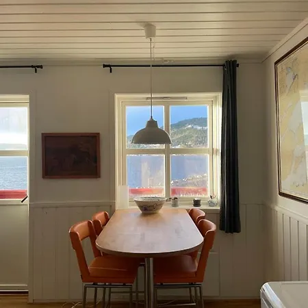 Spacious With View Over The Trondheimfjord * Vangshylla