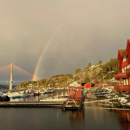 Spacious With View Over The Trondheimfjord *